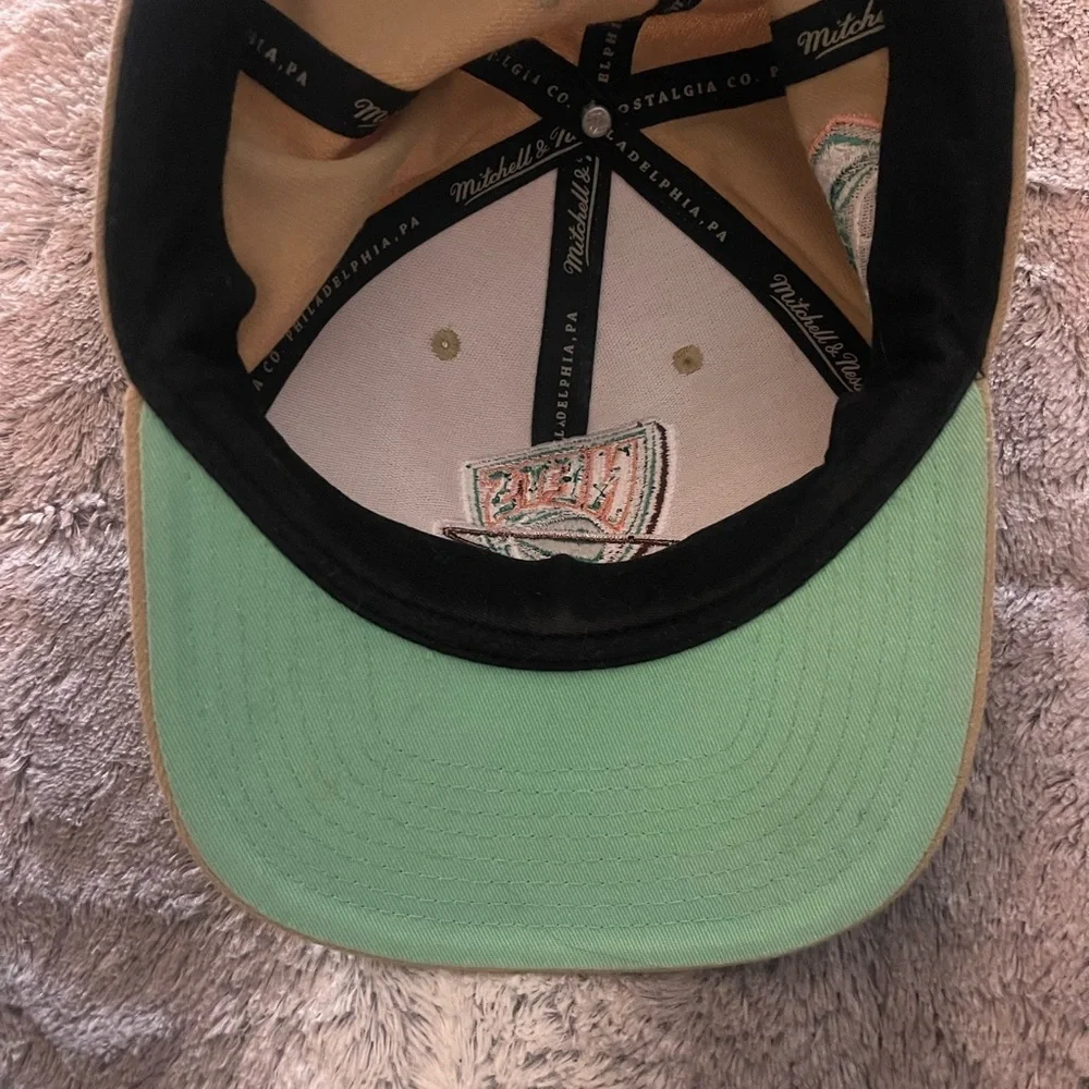 Men's New Jersey Nets Mitchell & Ness Khaki 35th Anniversary Hardwood Classics - Picture 7 of 10